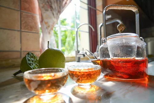 柠檬茶用的是什么红茶_柠檬茶红茶功效与作用