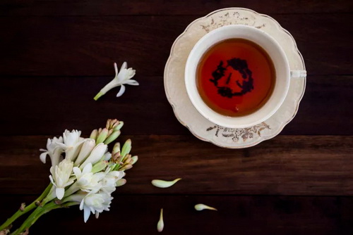 乌龙红茶的泡法视频_红茶盖碗冲泡程序