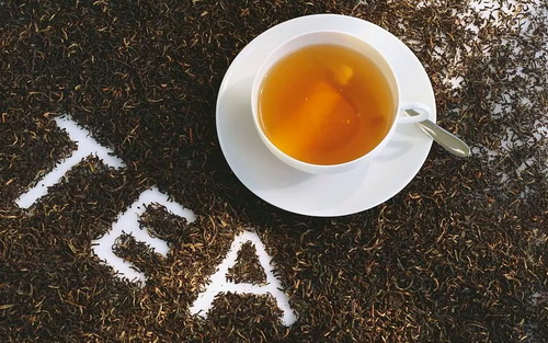 为什么冬天要喝红茶_天天喝红枣姜茶的功效与作用