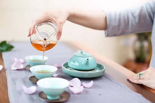 龙游红茶滋味汤色_宁红茶的特点