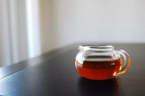 红茶带甘酸味_带酸味的红茶