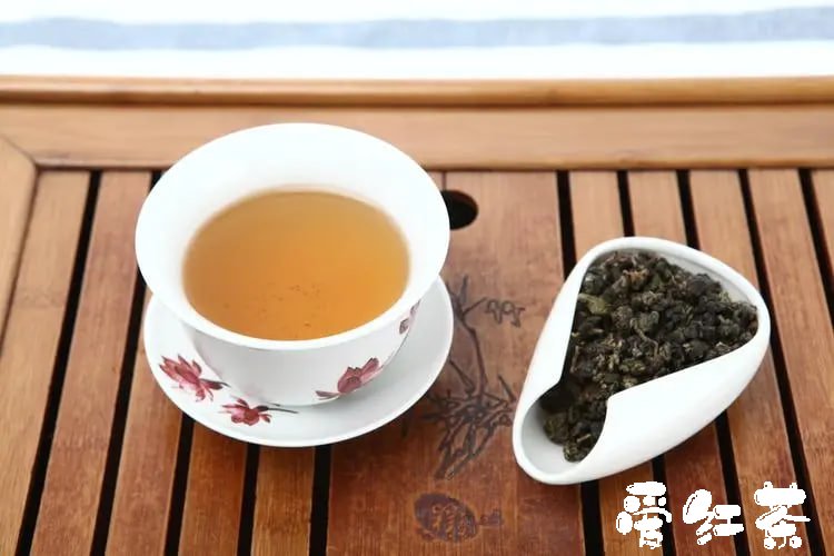 品味乌龙茶，了解它的制作过程和品质特征