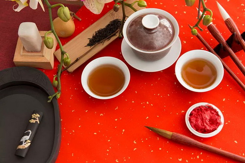喝红茶好还是喝绿茶好_喝高档红茶已成为茶叶消费者的新动向