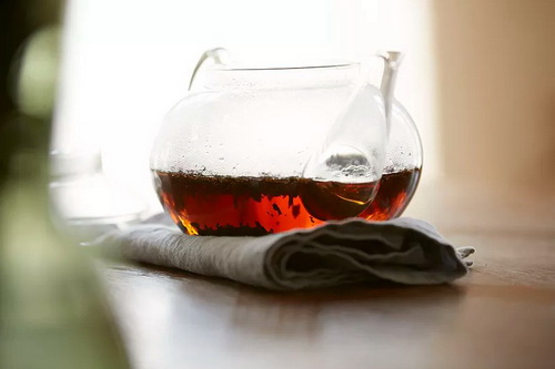 红茶包怎么做凉奶茶_做奶茶的红茶要泡多久