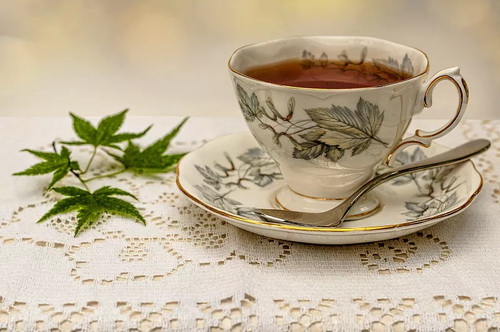 玫瑰蜂蜜茶_蜂蜜玫瑰茶的功效和作用