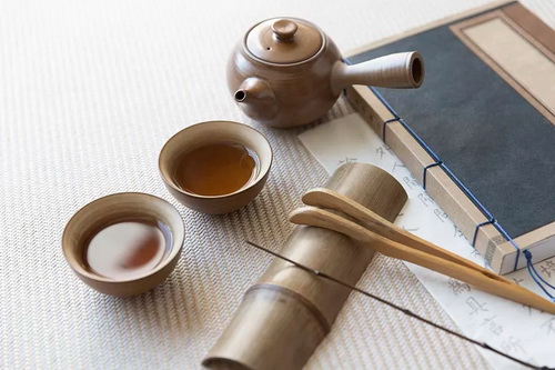 红茶能和什么一起饮_锁阳人参枸杞茶的功效与作用